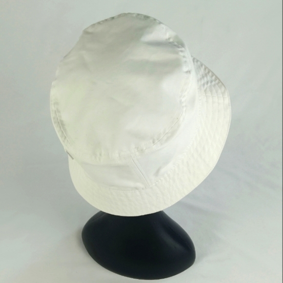 Lululemon Women\'s Hat. main image 4
